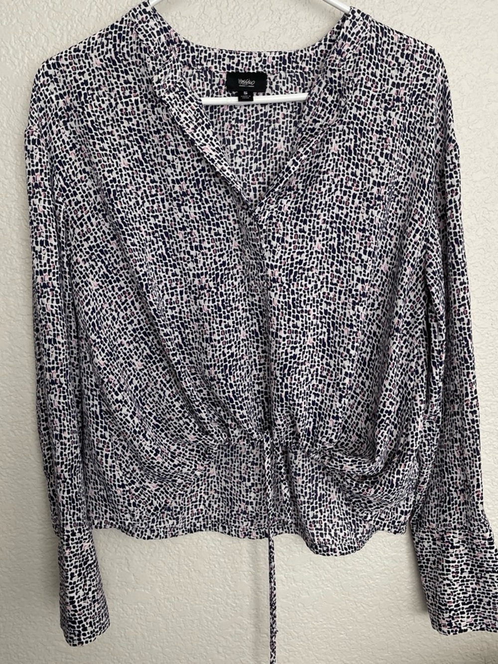 Mossimo Supply Co. Black and White Printed Long-Sleeve Drawstring Top